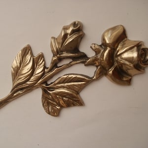 Rosas 3D para lápide, decoração dourada para monumento, flores de latão maciço, fornecimento de monumentos de granito, decoração de lápide, decoração de túmulo, decoração de lápide tumular