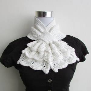KNITTING PATTERN PDF Flouncy Keyhole Scarf - Lacy neckwarmer