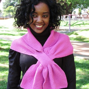 Keyhole Scarf Knitting Pattern - Cabaret Keyhole Scarf Knit Pattern - Cowl Knitting Pattern PDF - Knitted Scarf Pattern With Collar