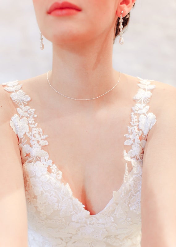 Collier robe mari e dos nu Victoria bijoux robe dos nu Collier