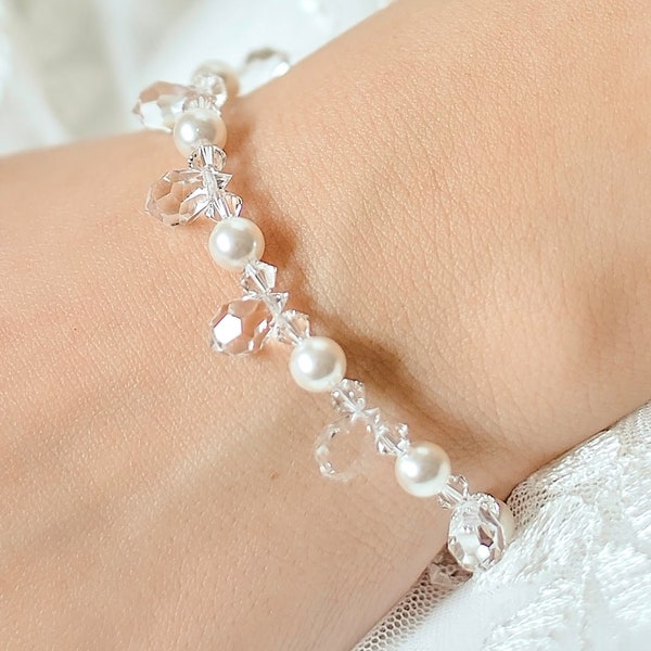 Crystal bridal bracelet, Gouttes perles, pearl bridal bracelet, crystal wedding jewelry, pearl wedding bracelet, bridal bracelet