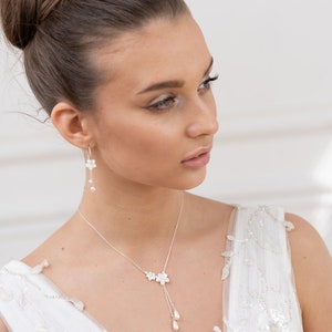 Romantic bridal necklace, Hana, flower bridal necklace, boho wedding necklace, mother of pearl bridal necklace, flower bridal jewelry image 3