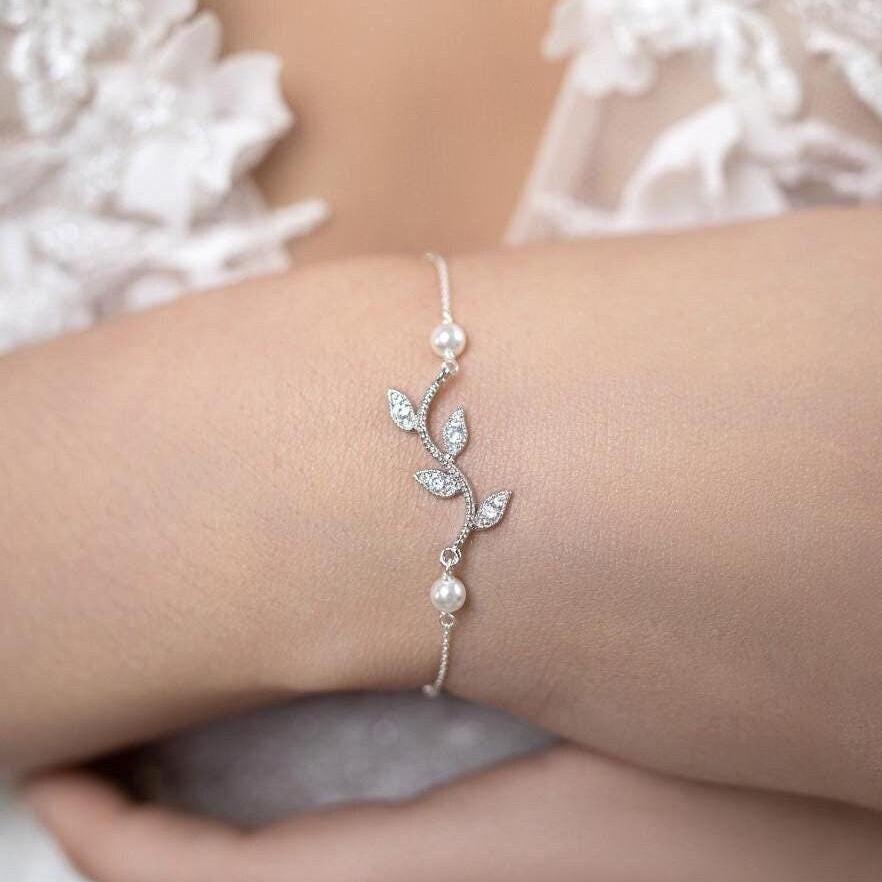 Bridal bracelet, Jade, crystal bridal bracelet, romantic wedding bracelet, pearl bridal bracelet, Crystal bridal jewelry, Boho bridal