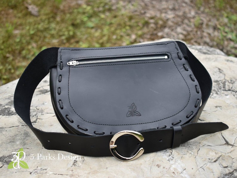 Leather Belt Bag Tooled Leather Black Hip Bag Leaf Purse Leaf Bag Leather Waist Bag Leather Hip Bag Carved Leather Nature Inspired