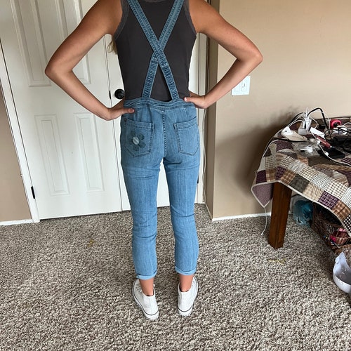 Appliqué flower BDG (Urban Outfitters) overalls. Boho Chic. Handmade. Skinny Jeans. Size shops 27.