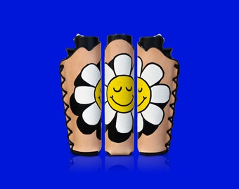 Smiley Daisy - Hand-Painted Clipper Lighter Case - 1pc