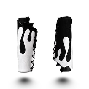 Black & White Drip Hand-Painted Clipper Lighter Case 1pc image 1
