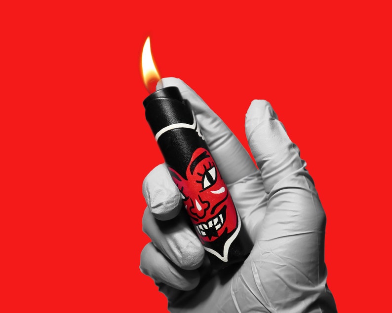 El Diablo Hand-Painted Clipper Lighter Case 1pc image 4