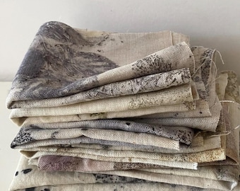 Bundel natuurlijk geverfde linnen stof, handgeverfd, rustiek-botanisch eco-bedrukt, langzame steek, quilten, naaiprojecten, textielkunst _ 17