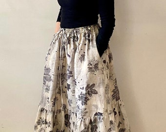 Hand Plant Dyed Bohemian Skirt, One Of A Kinde Maxi Artistic Circle Skirt Dyed,  Native Plants, Size M, With Pockets White Black Linen Skirt