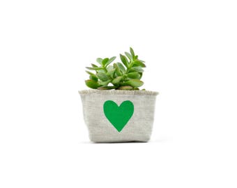 Heart Linen Mini Planter for Succulents and Cacti, Green Heart Blockprint on Natural Linen