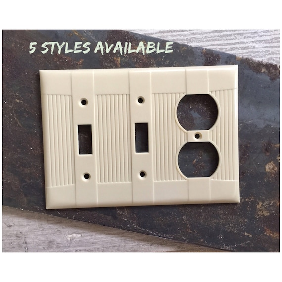 VINTAGE NIP HD IVORY BAKELITE SWITCH OUTLET PLATE COVER NOS USA