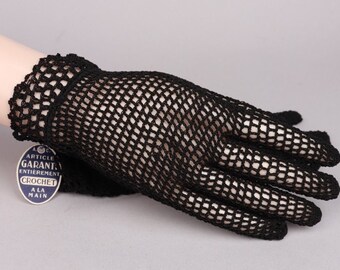 1930-40s Black Crocheted Gloves (Never Used) | S or M