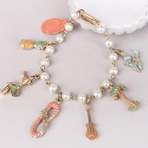 VTG 1960s Hawaii Souvenir Charm Bracelet novelty Tiki Aloha