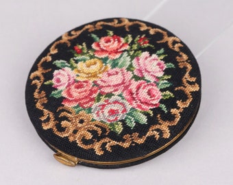 VTG 1940er 50er Jahre Needlepoint Rayon Powder Compact