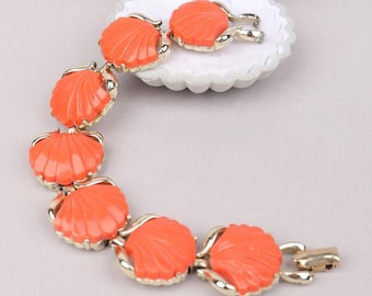 VTG 1950s Thermoset Coral Shells ‘Coro’ Bracelet