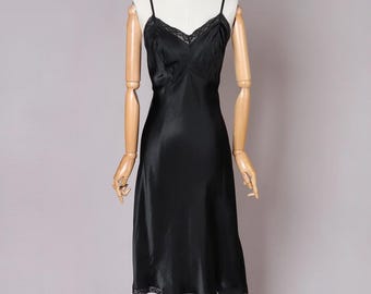 Vestido lencero negro de satén "Paloma" de la década de 1960 / Talla S