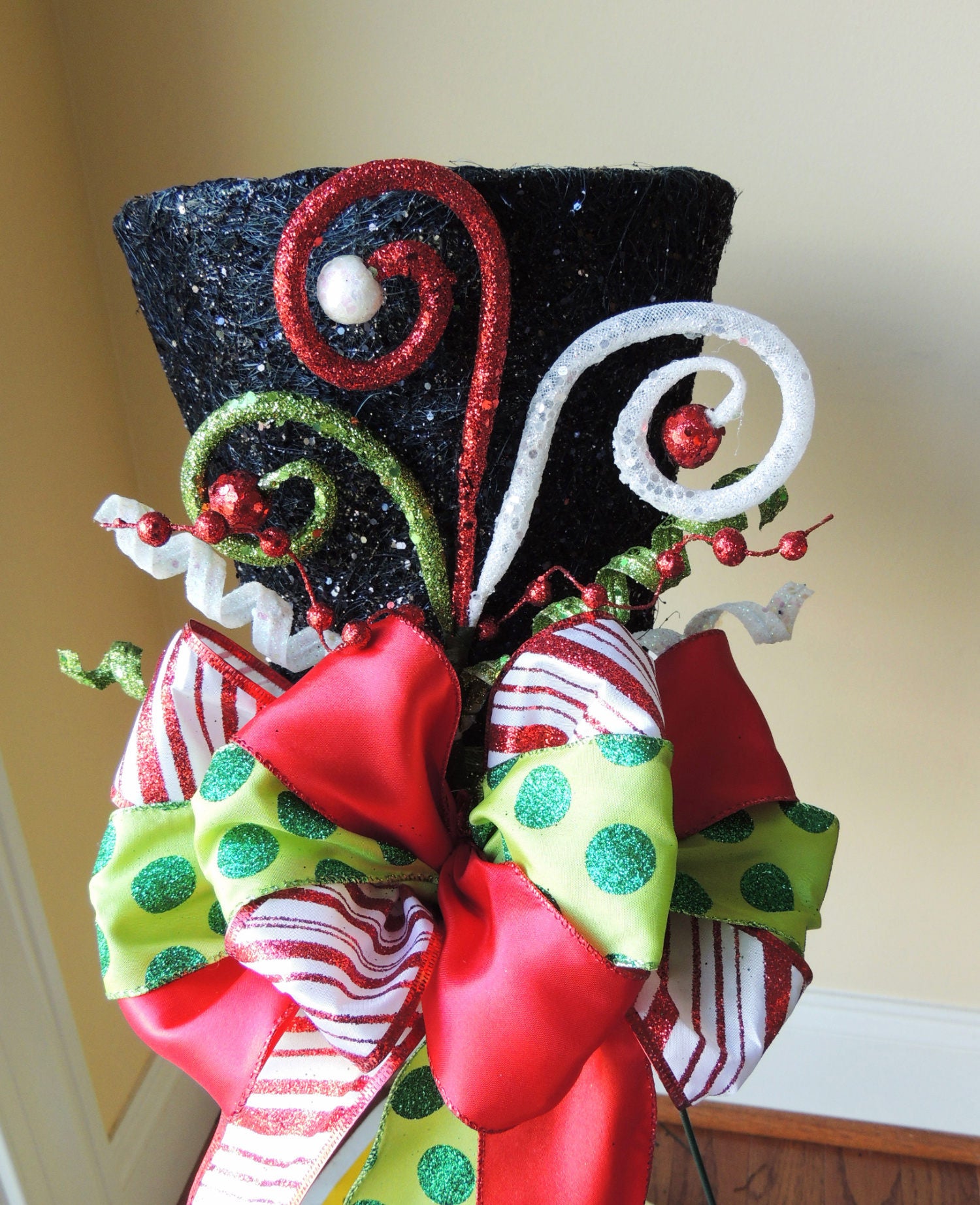 Top Hat Christmas Tree Topper 