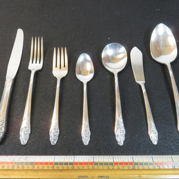 Evening Star 1950 Silverplate Choice Knives Spoons Forks Use or Crafting Fixed Shipping 1st Piece Oneida Community