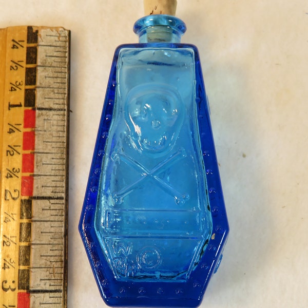 Wheaton NJ Blue Poison RIP Skull Crossbones Coffin  Miniature Bottle 3 inch 1971