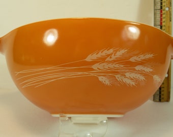 PYREX Autumn Harvest Orange Cinderella Mixing Bowl 443 2.5 Liters From Nesting Set 10 3/4 by 8 3/4 inches