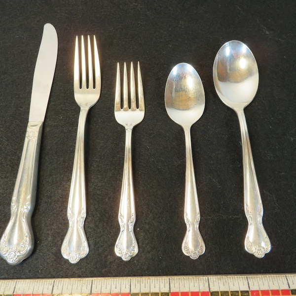 Daybreak aka Elegant Lady 1952 Silverplate Choice Dinner Knife Spoons Forks Use or Crafting Fixed Shipping 1st  Piece