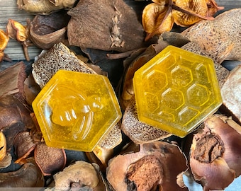 2x Honeycomb Soap Natural Clear Honey Scent SLS FREE Handmade Beehive Wash Bar UK