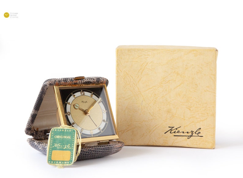 Exquisiter 1930er KIENZLE Reisewecker mit Box Mechanisch Art Deco Wecker Pocket Auzugswecker 1day Leder OVP