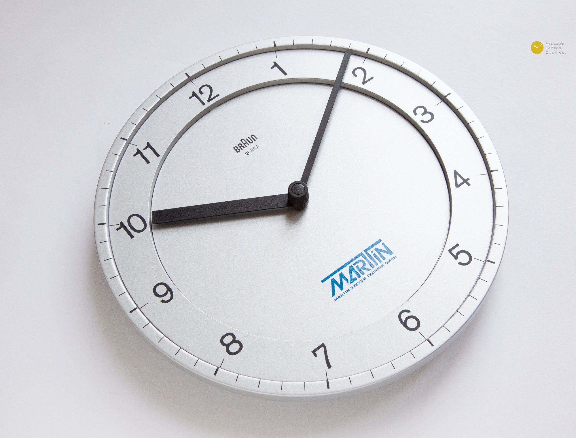 Braun 壁掛け時計　ABW31 Type 4861 シルバー il_fullxfull.3692404553_lazj.jpg