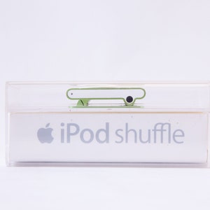 Full set iPod Shuffle 2G Apple Green Original mp3 Player in Box Manual Earpods 2nd 2. Generation Classic 1GB 2006 image 7