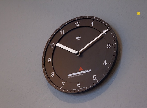 BRAUN 壁掛時計Type4861 VTG BRAUN Millenium Wall Clock 4861 ABW 31 Lubs Rams