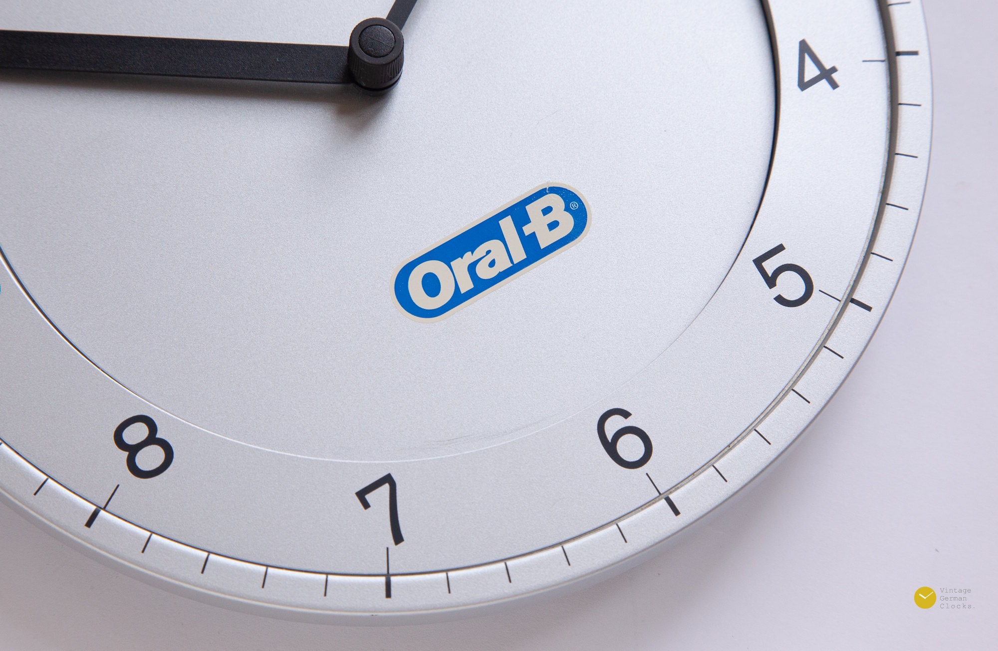 BRAUN Oral-b Abw 31 Wall Clock Type 4861 Millennium Edition