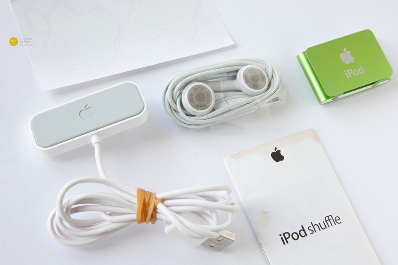 Full set iPod Shuffle 2G Apple Green Original mp3 Player in Box Manual Earpods 2nd 2. Generation Classic 1GB 2006 image 9