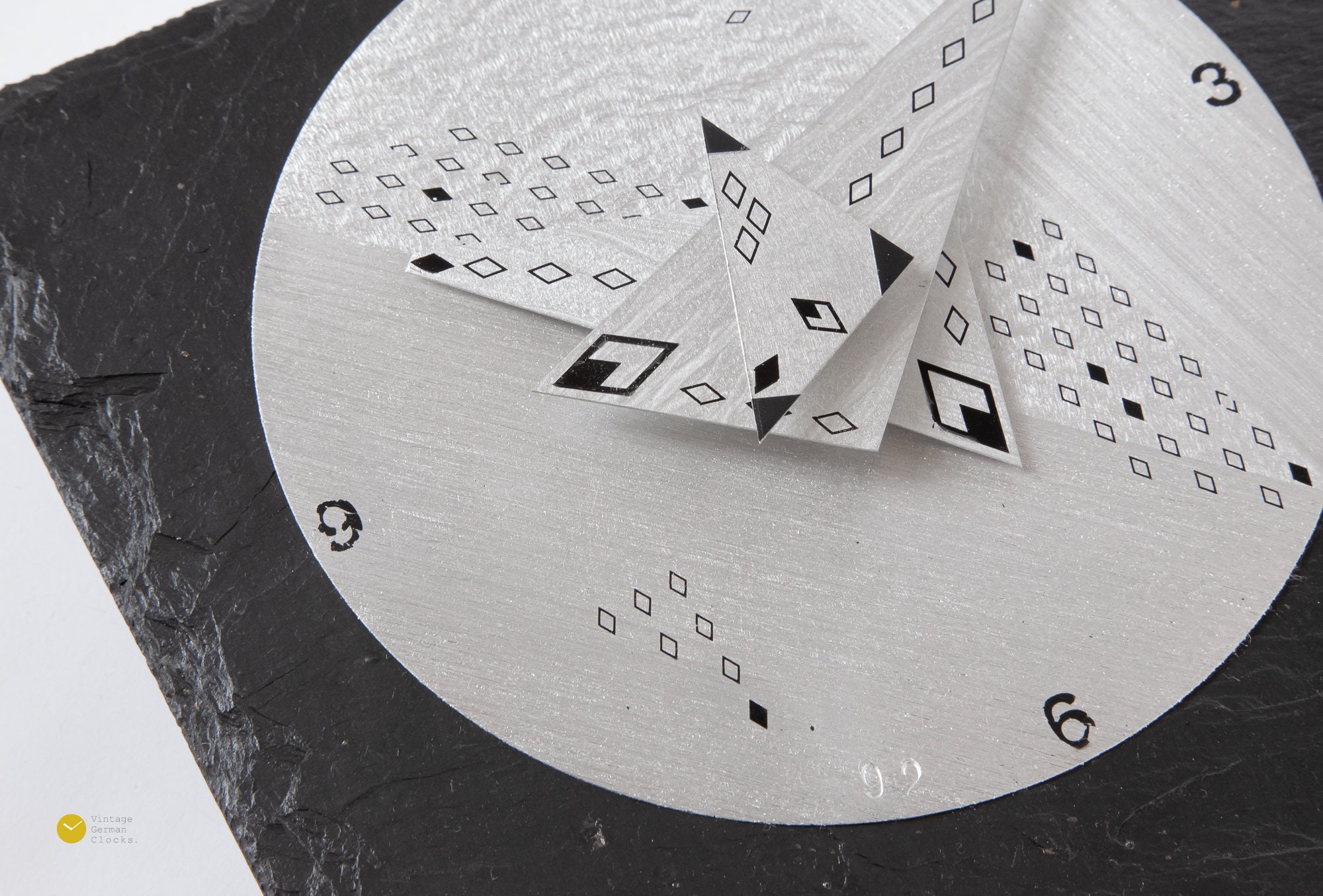 ユニークな振り子式壁掛け時計（箱入り）90年代ポストモダン抽象画家