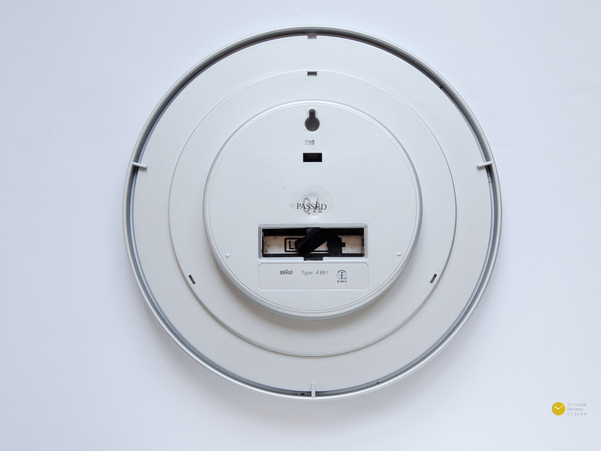 Braun 壁掛け時計　ABW31 Type 4861 シルバー VTG BRAUN Millenium Wall Clock 4861 ABW 31 Lubs Rams