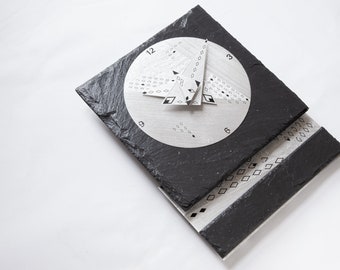 ユニークな振り子式壁掛け時計（箱入り）90年代ポストモダン抽象画家