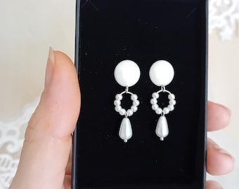 Dangle Gauges, Tear Drop Pearl Ear Plugs, 6mm / 2g + Dangly Gauged Earrings, Silver Bridal Wedding Stretchers. Handcrafted & READY to SHIP