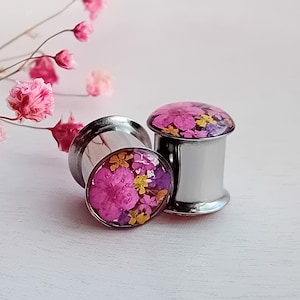 Pink Floral Gauges, Ear Plugs with Real Flowers, Handmade Tunnels, Pretty Fuchsia Colourful Gauged Earrings, 0g / 8mm+ Handmade to Order