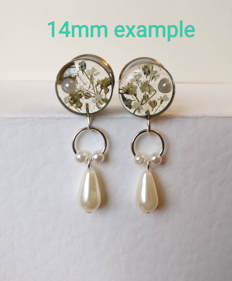 Zatyczki do uszu z prawdziwymi kwiatami, ślubne wskaźniki z perełkami w kształcie łezki, rozmiary od 0 g 8 mm do 1 cala 25 mm, ręcznie robione rozciągacze do uszu zdjęcie 3