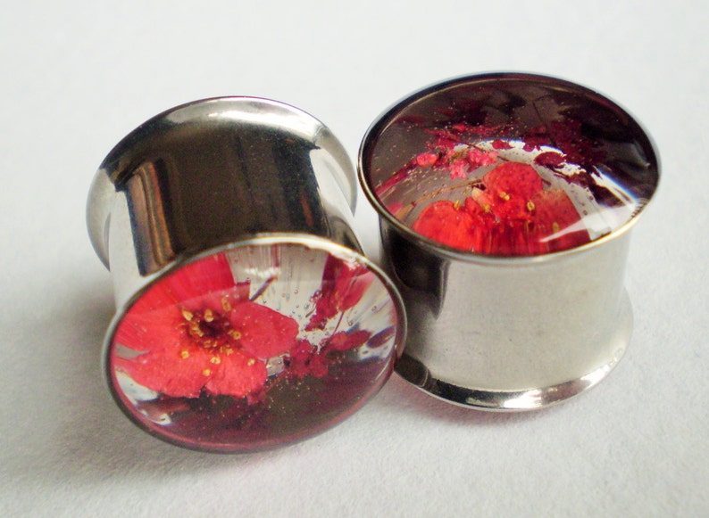 Real Flower Plugs Girly Gauges Ear Tunnels Natural Spring Summer Wedding Feminine Red Floral Unique Custom Alternative Unusual