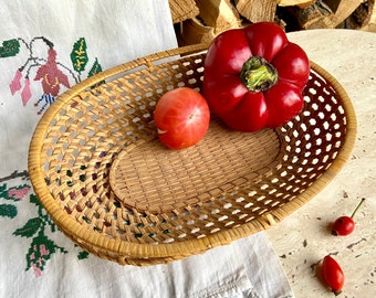 Ukrainian wicker plate, woven storage bread basket, Handcrafted desktop oval fruit nuts, Candies storage box, Ukrainian weaving with straw