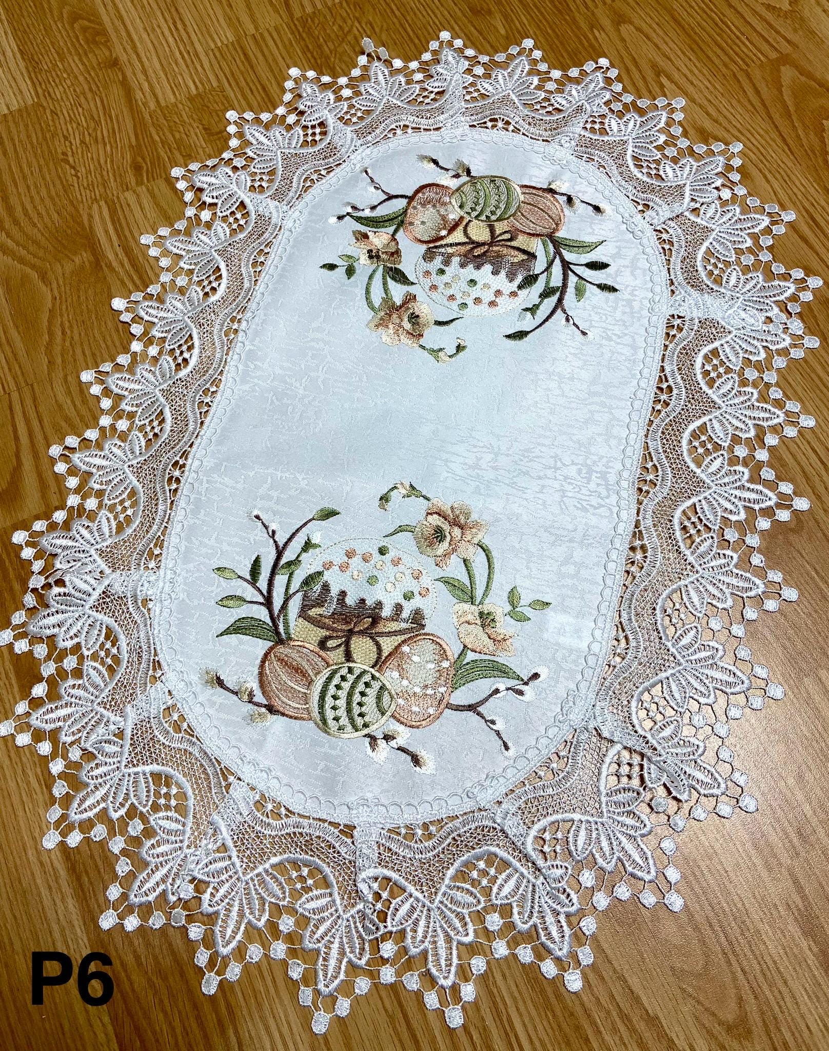 刺繍入りイースターバスケットカバー、ウクライナのルシュニク