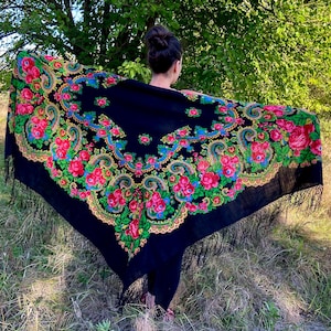 Large Ukrainian Vintage black piano wool shawl, Floral woman polish fringed scarf, Russian pavloposadsky shawl, Ukraine Christmas gift