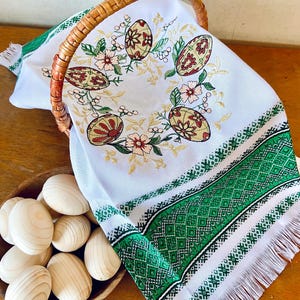 Gestickte Osterkorb Abdeckung, Ukrainische Rushnyk, Pysanky Egg Design