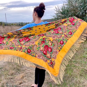 Large Ukrainian yellow piano shawl, Russian floral scarf, folk fringed shawl, big kokum scarf, Ukraine orange polish Slavic fringe shawl