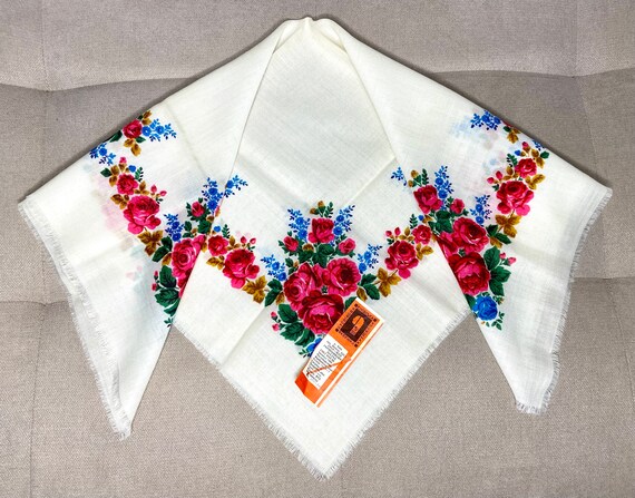 Vintage Ukrainian Winter wedding shawl, Boho brid… - image 8