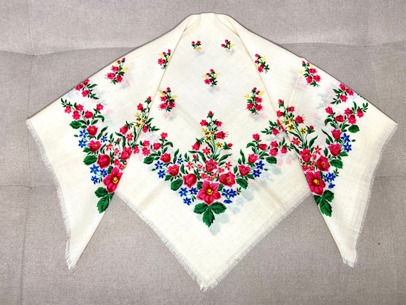 Vintage slavic scarf, Ukrainian Winter wedding sh… - image 1