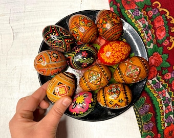 手描きウクライナのピサンキイースターエッグ、木製装飾 - Etsy 日本