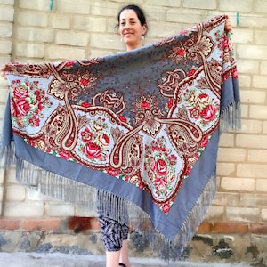 Large grey Ukrainian folk piano shawl, Slavic floral Polish scarf, Russian shawl pavloposadsky fringed masani tablecloth, stevie nicks