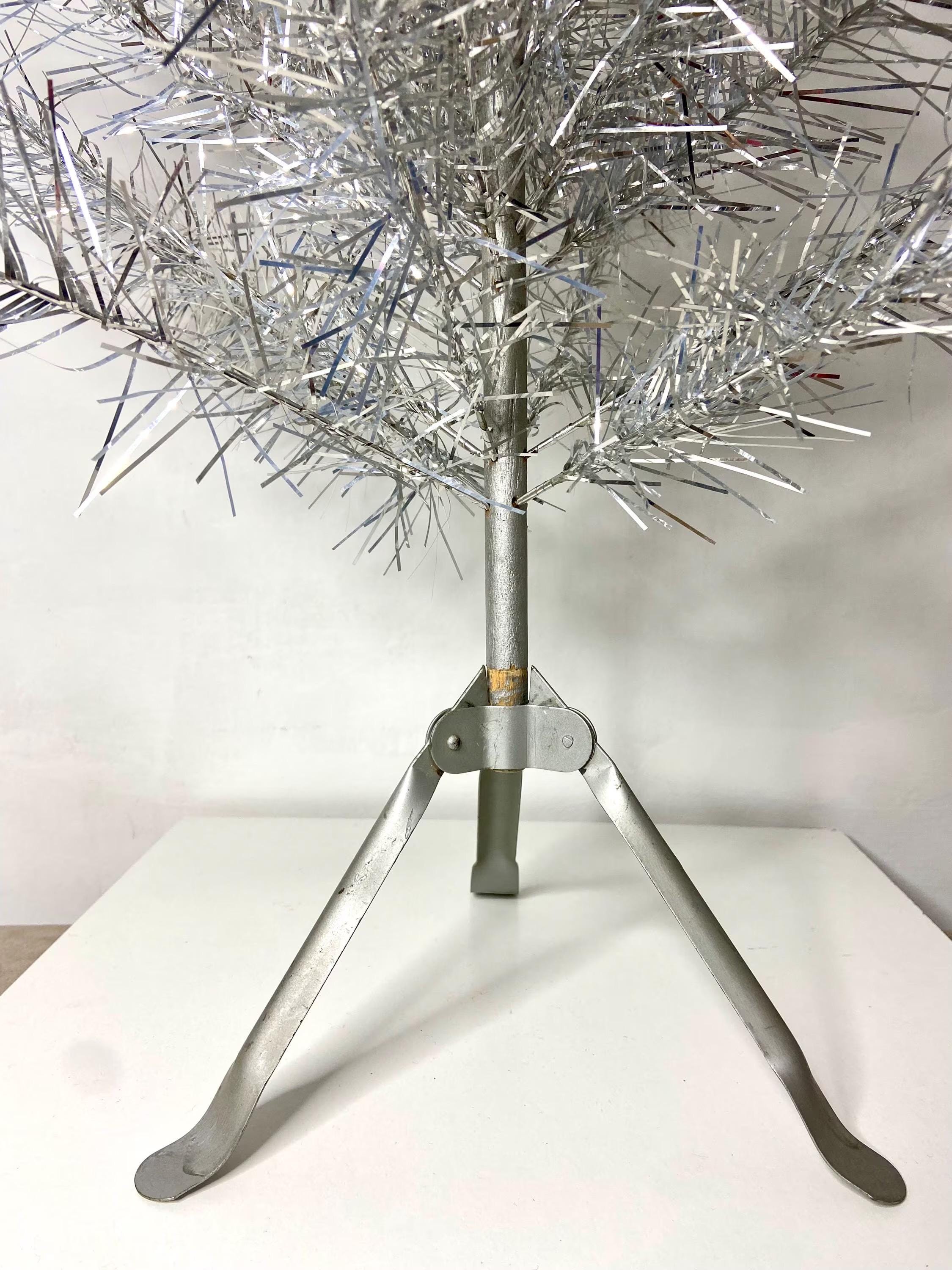 ビンテージメタルアルミシルバークリスマスツリー、ソビエトティンセル